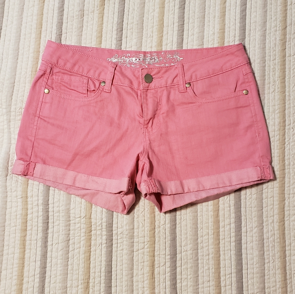 Express pink jean shorts 6